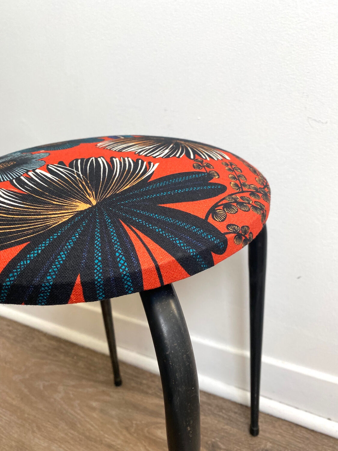Vintage upcycle stool - orange orphee
