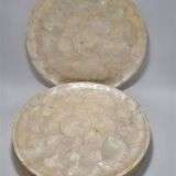 Set of mother-of-pearl plates