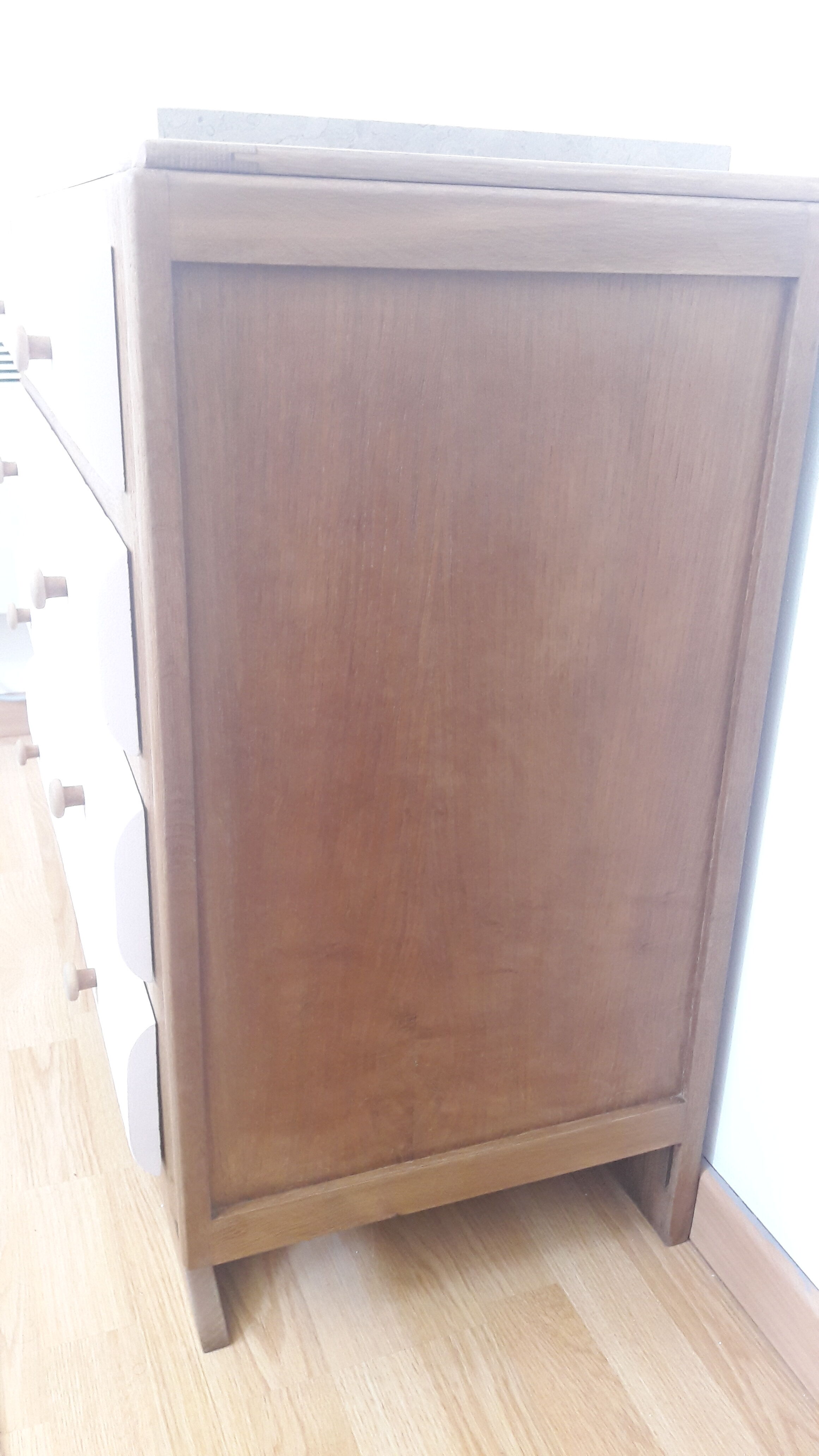 Commode relookée rose poudrée
