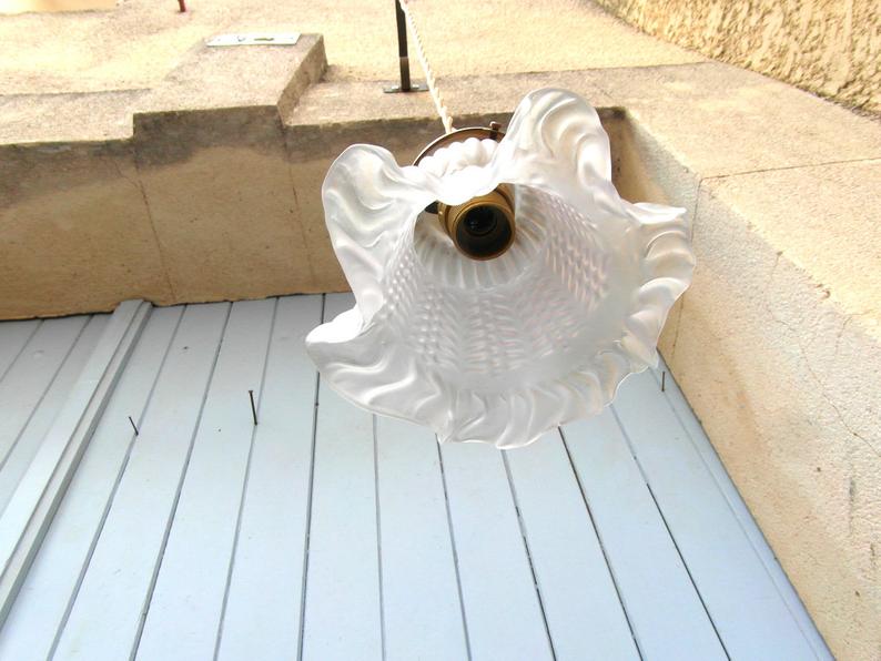 Art deco hanging in white opaque glass