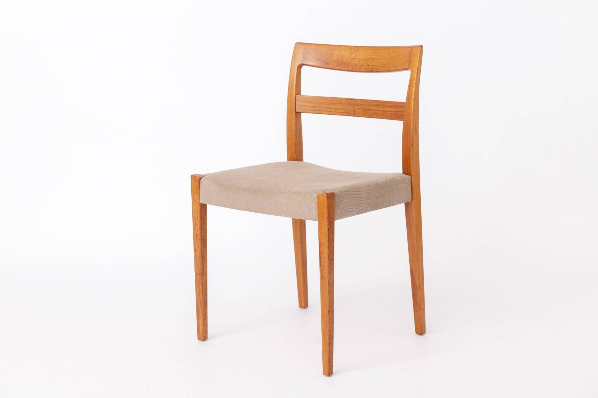 Set of 8 Nils Jonsson “Garmi” Teak Dining Chairs for Troeds, Swedish 1960s