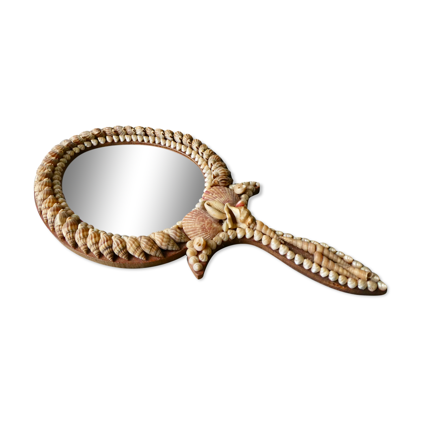 Wall mirror, hand facing in wood and shells