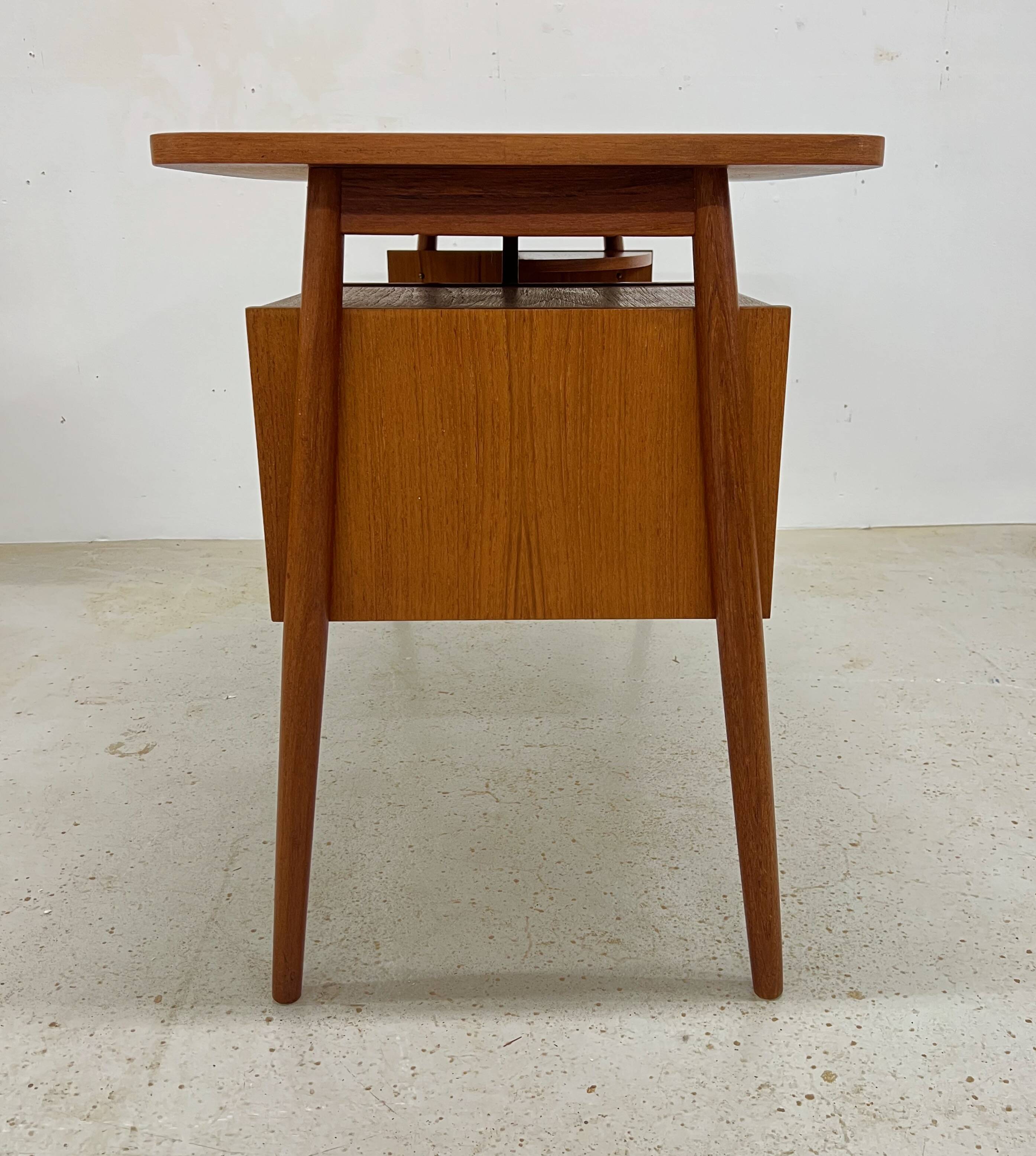 Petite Teak Desk By Gunnar Nielsen For Tibergaarden