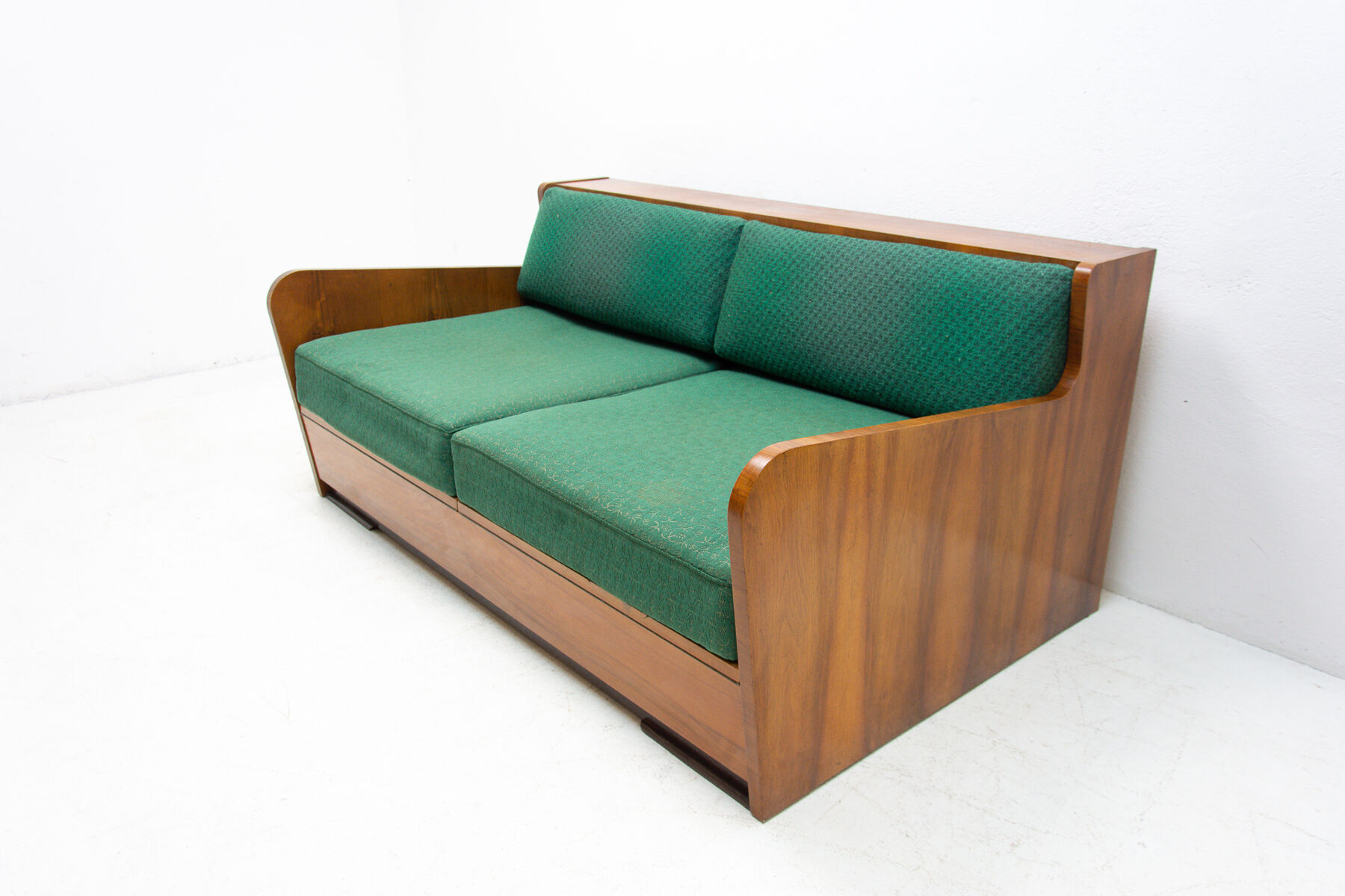 Mid century folding sofabed by Jindřich Halabala, 1950´s