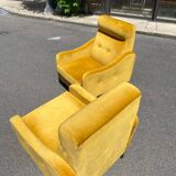 Paires des fauteuils italiens