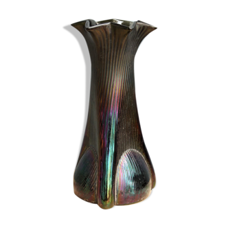 Vase en verre irisé