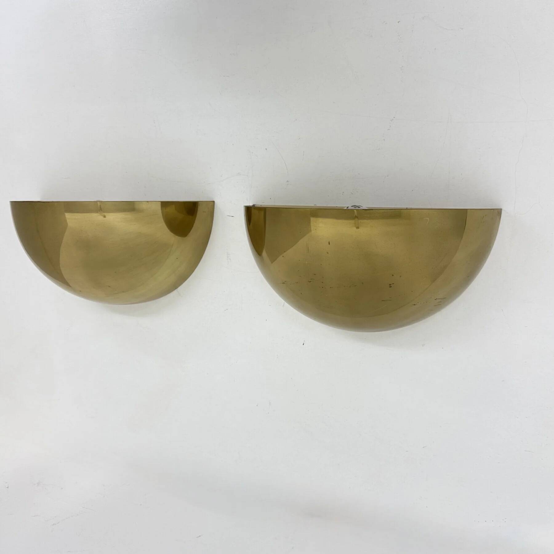 Mid-century pair of brass wall light sconces, 1970s