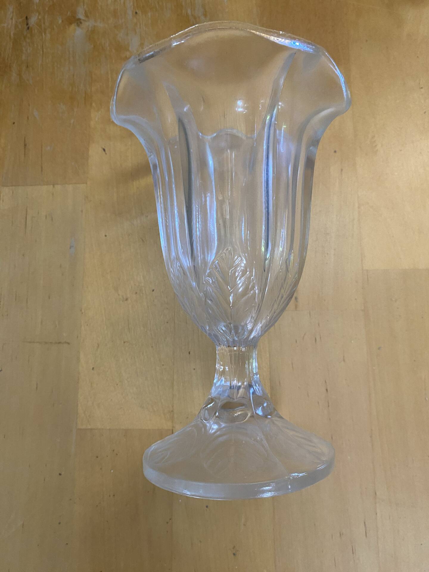 Set of 6 Ice Cream Bowls FIDENZA Moulded Glass Petal Shape Italy #E126
