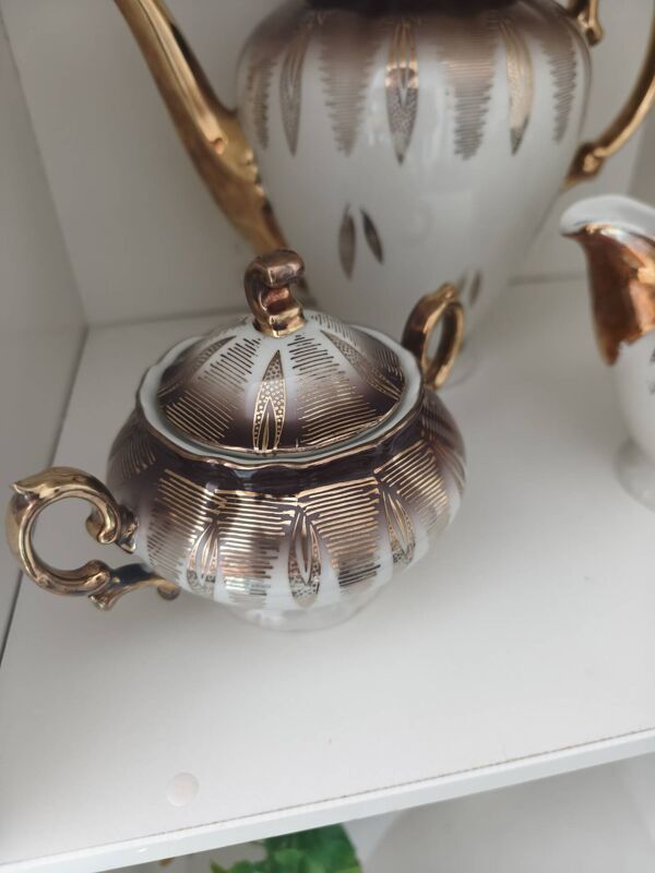 Service à café Bavaria en porcelaine – Décor doré, années 50-60