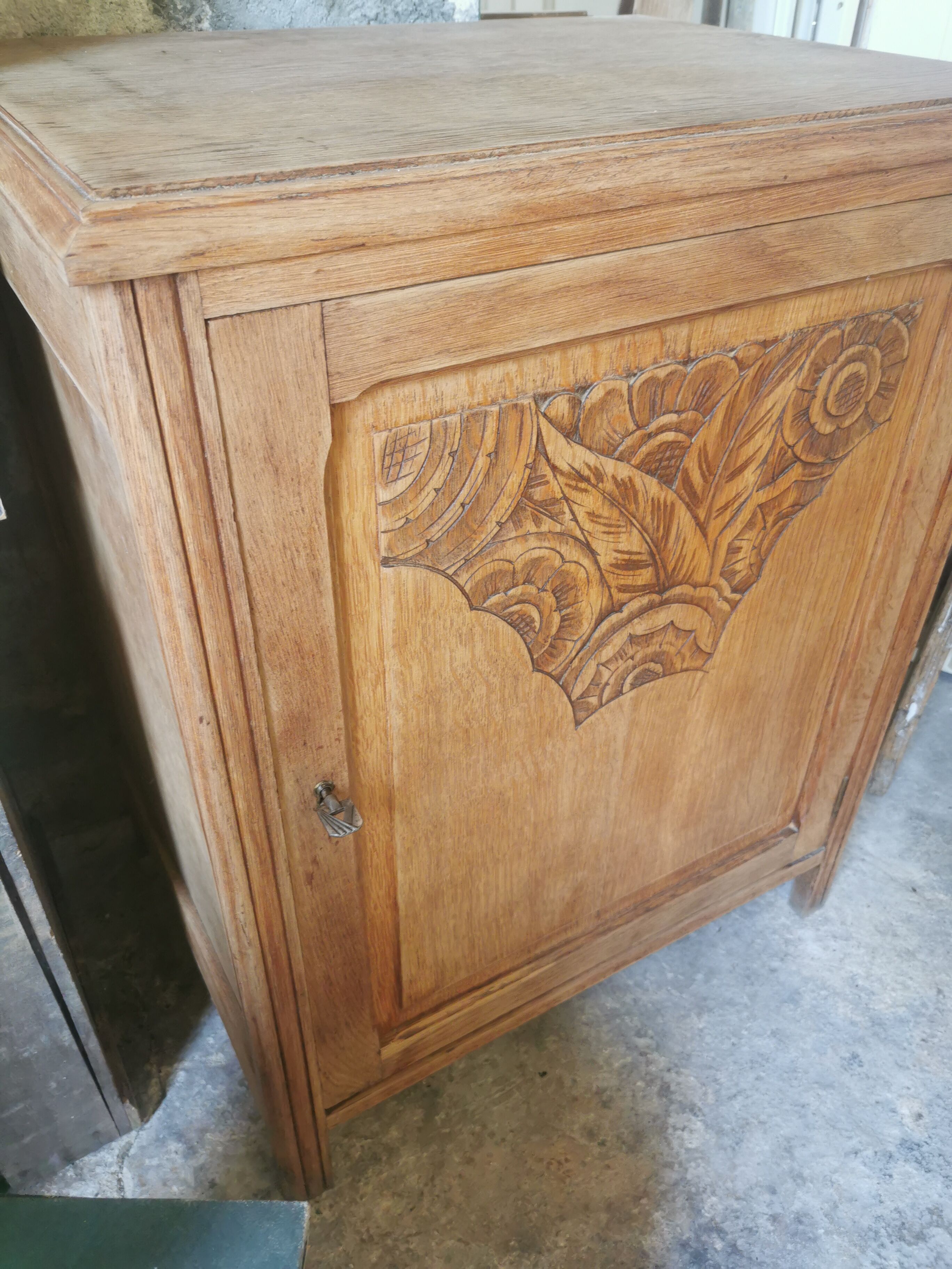 Art-deco confectionery