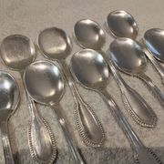 10 silver-plated metal ice scoops, silversmith Saglier Frères, gadroons