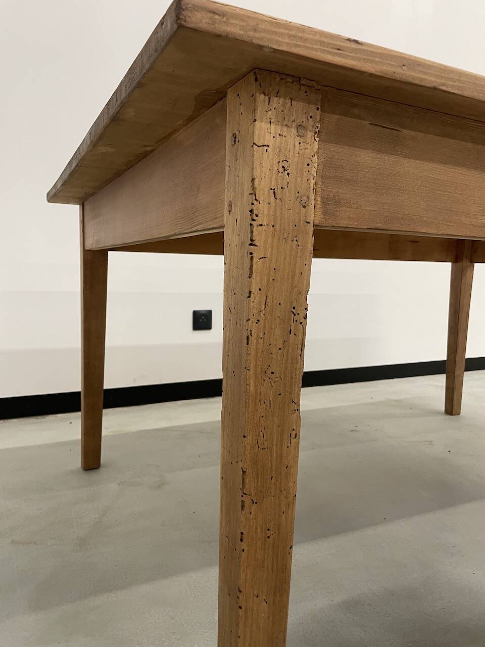 Pine farmhouse table 160 x 110 cm