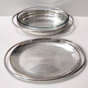 Plat à chevreuil en métal argenté avec cocotte en verre Pyrex de Sabattini, Italie