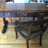 Bureau ministre et 3 chaises