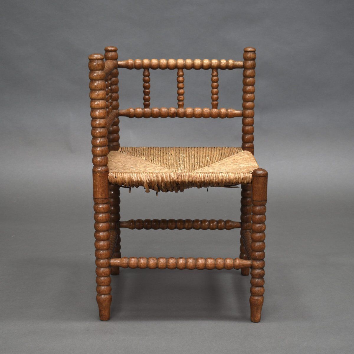 Vintage turned oak corner side chair, 1930s