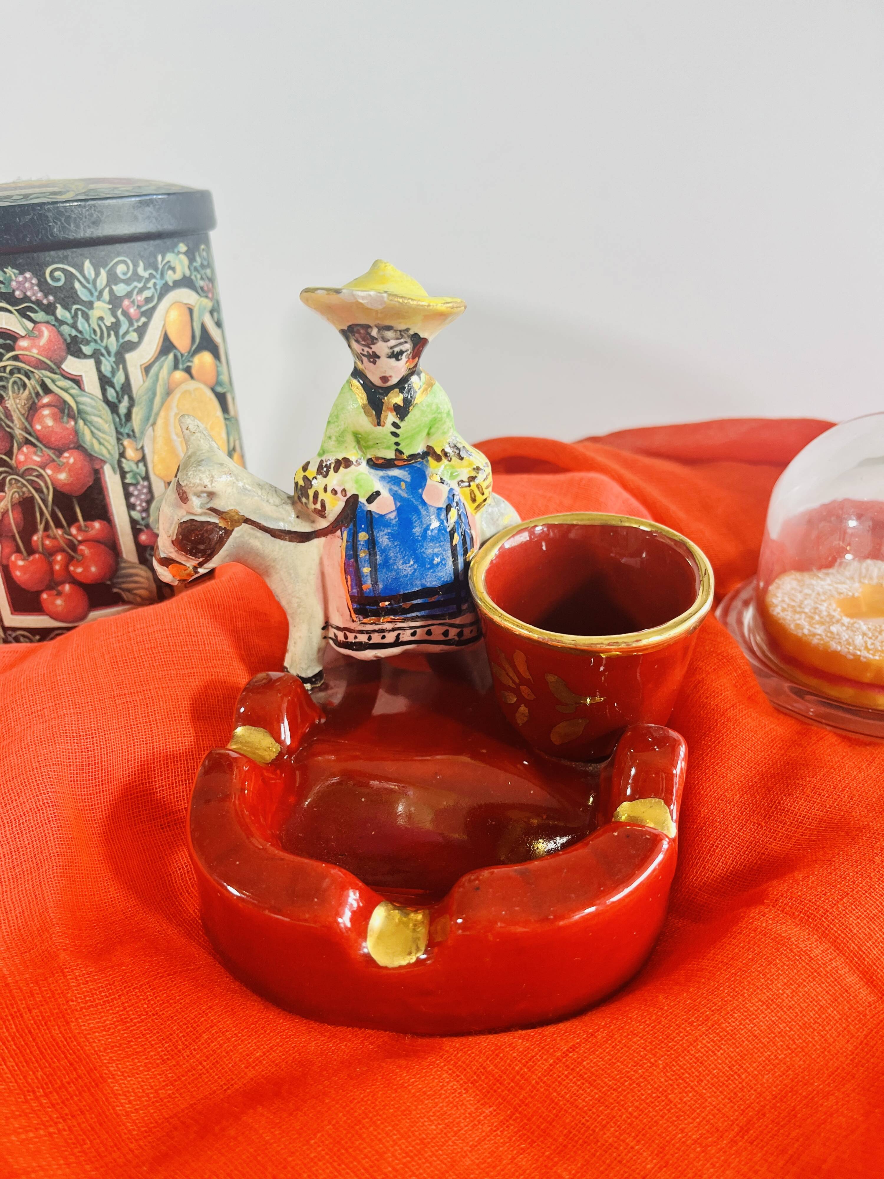 Vallauris burgundy collection ashtray