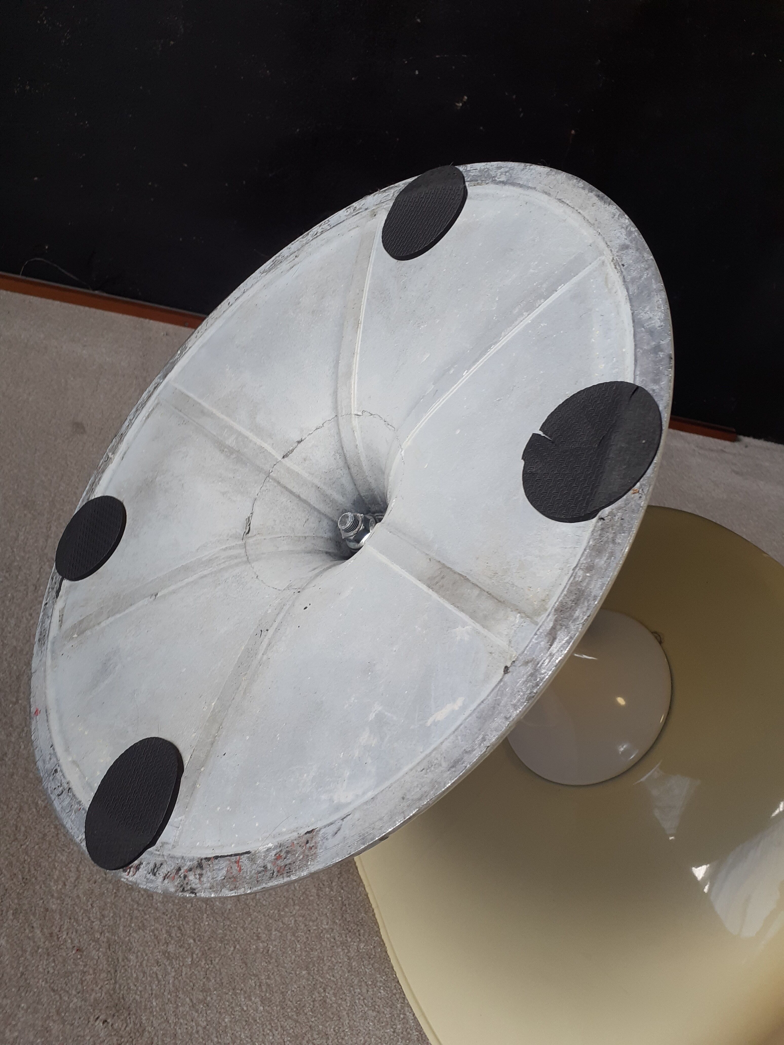 Italian swivel chair "tulip", design Rudi Bonzanini circa 1970