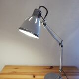 Desk lamp