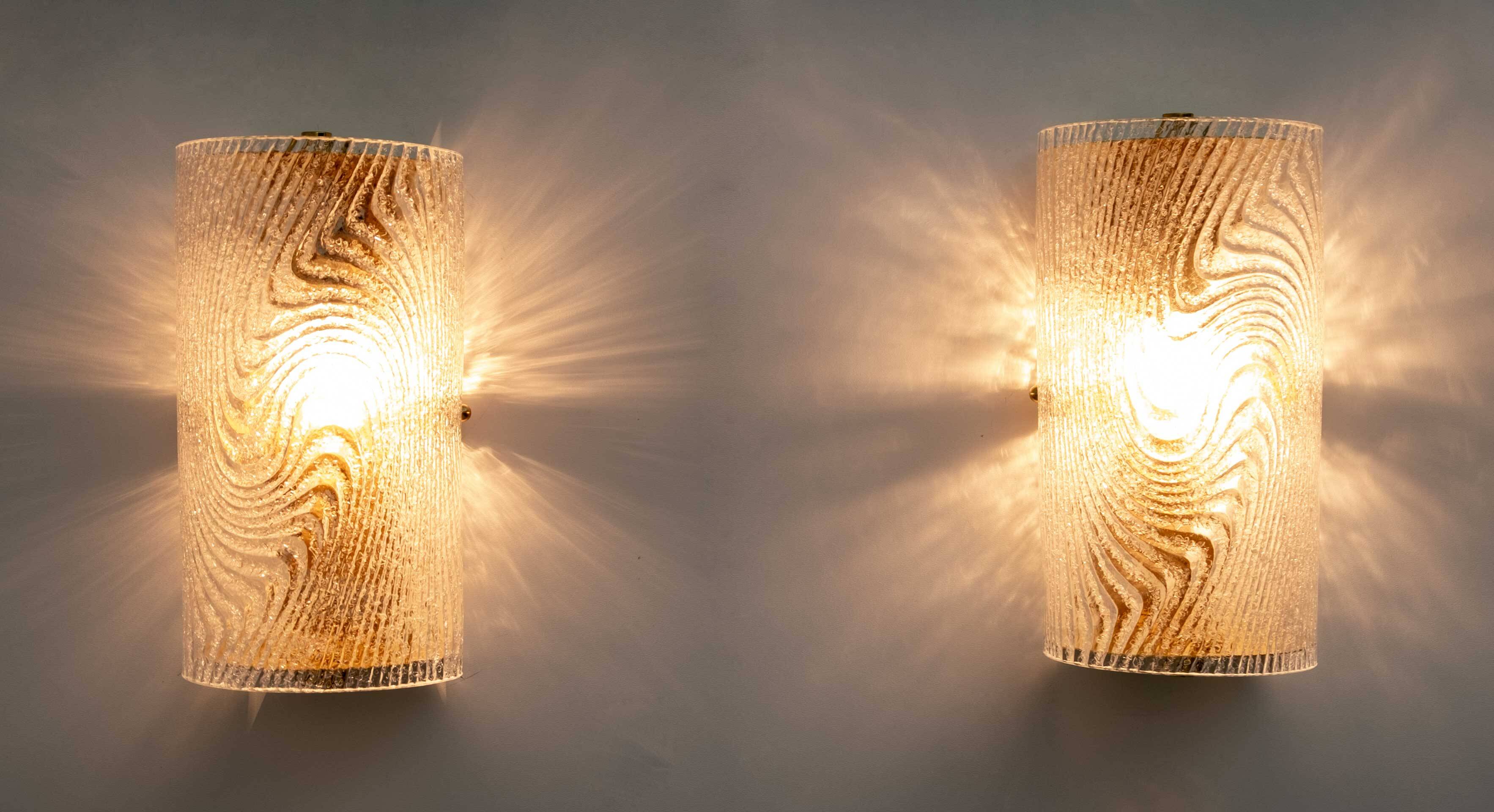 Pair of Modern Italian Murano Glass and Brass Wall Sconces "Corteccia", 80s