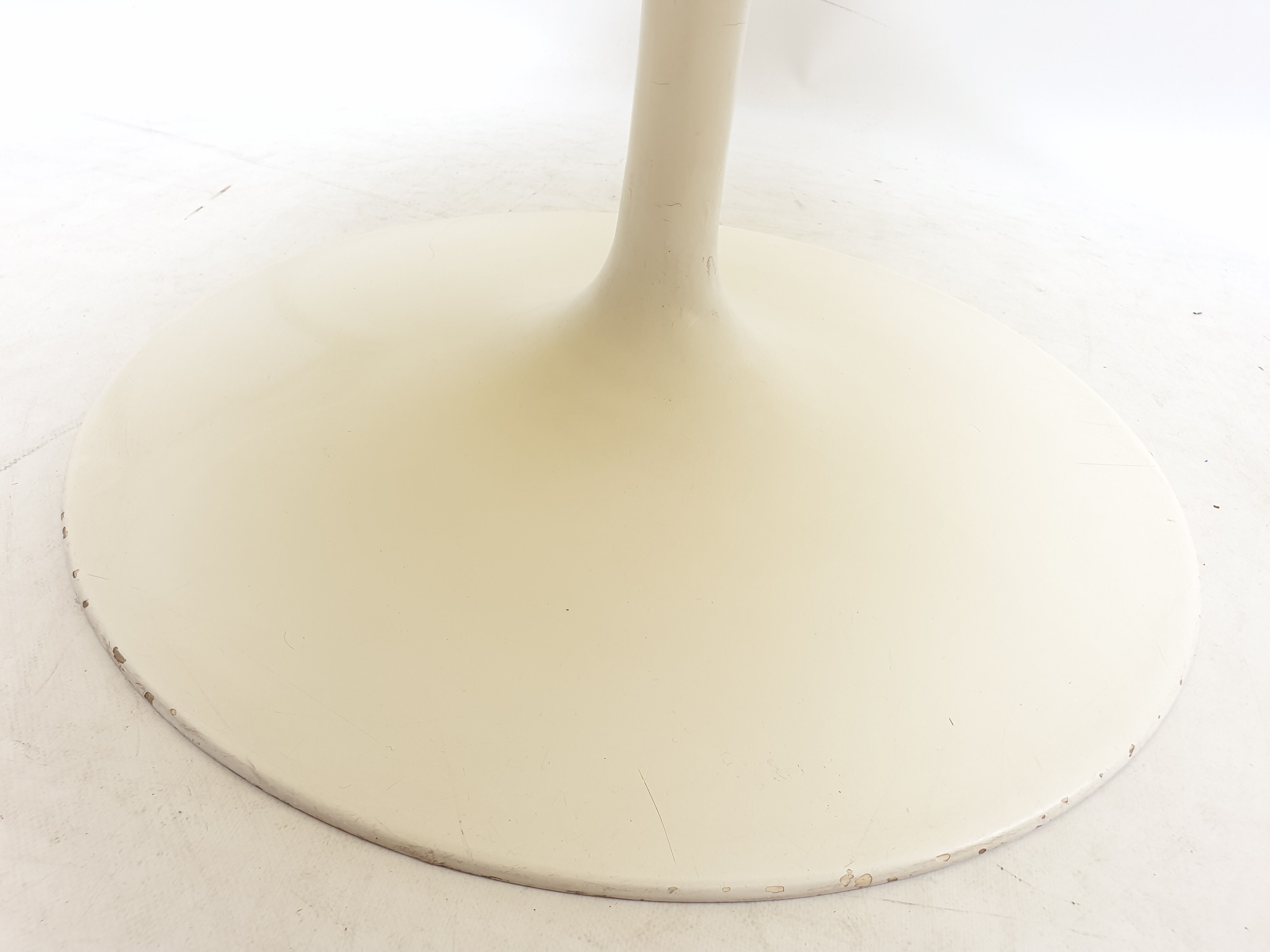 Circle coffee table by Pierre Paulin for Artifort, 1960s