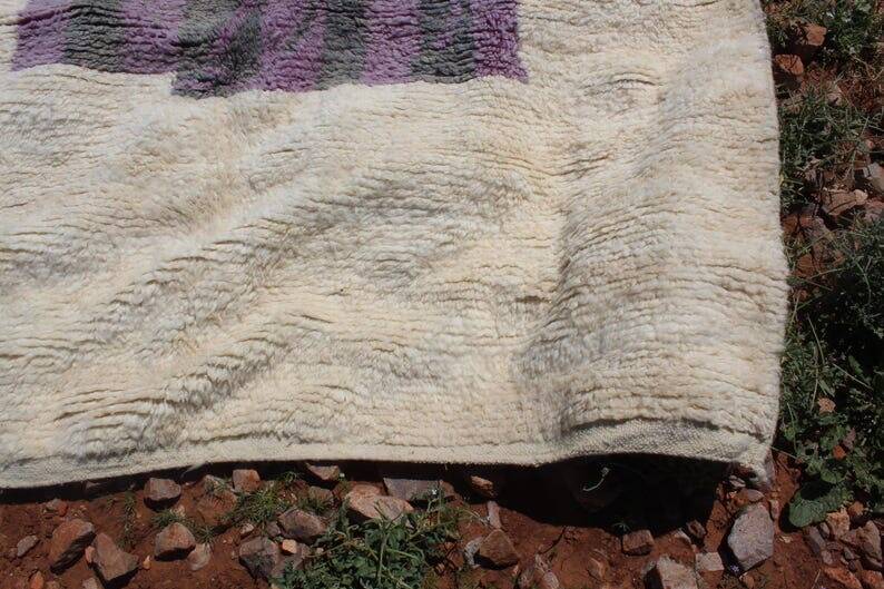 Tapis berbère tissé main traditionnelle taille 140 x 260 cm