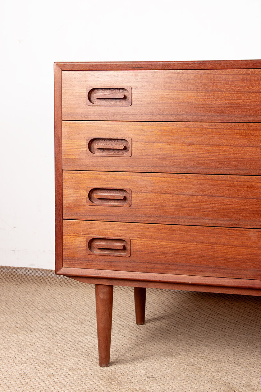 Large double chest of drawers, Danish in teak, 8 drawers, by Dyrlund 1960.