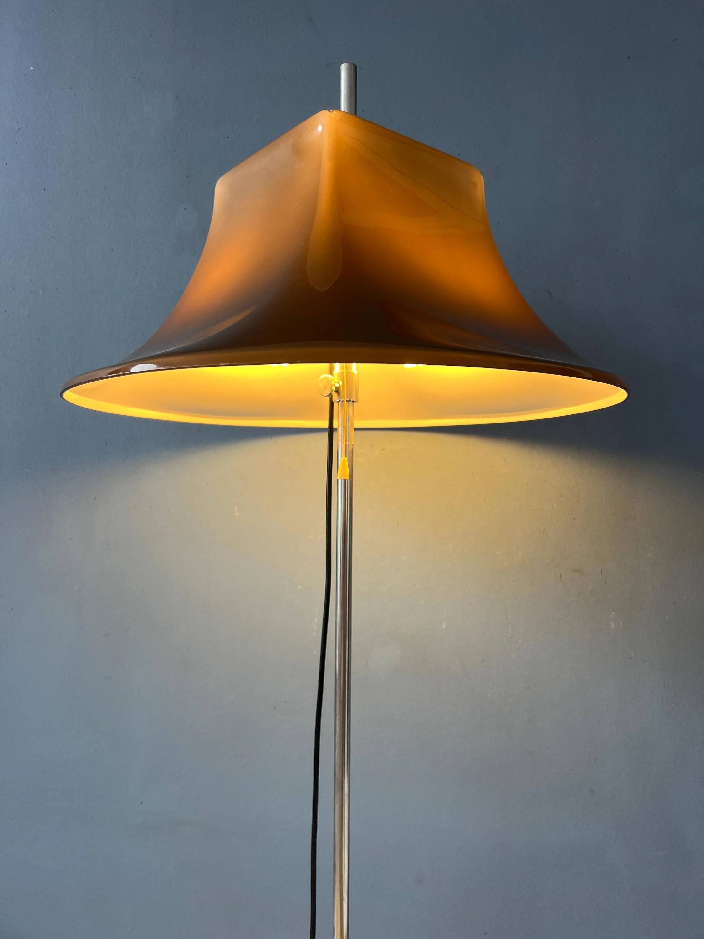 Lampadaire Space Age Mid-Century « Witch Hat » par Willem Hagoort