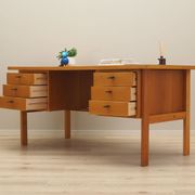 Bureau en frêne, design danois, années 1960, designer : Svend Age Madsen