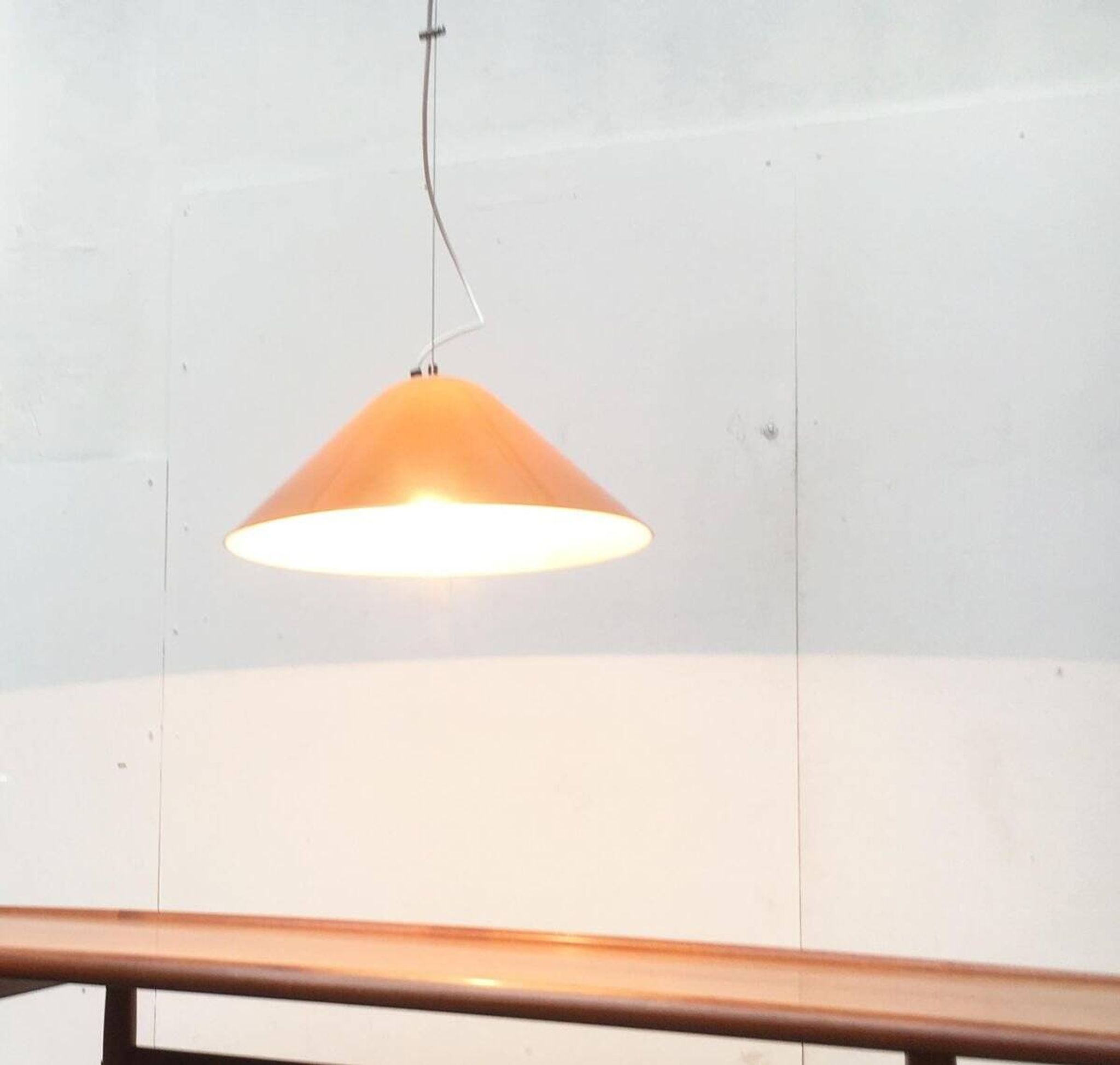 Suspension vintage italienne Elpis de Guzzini