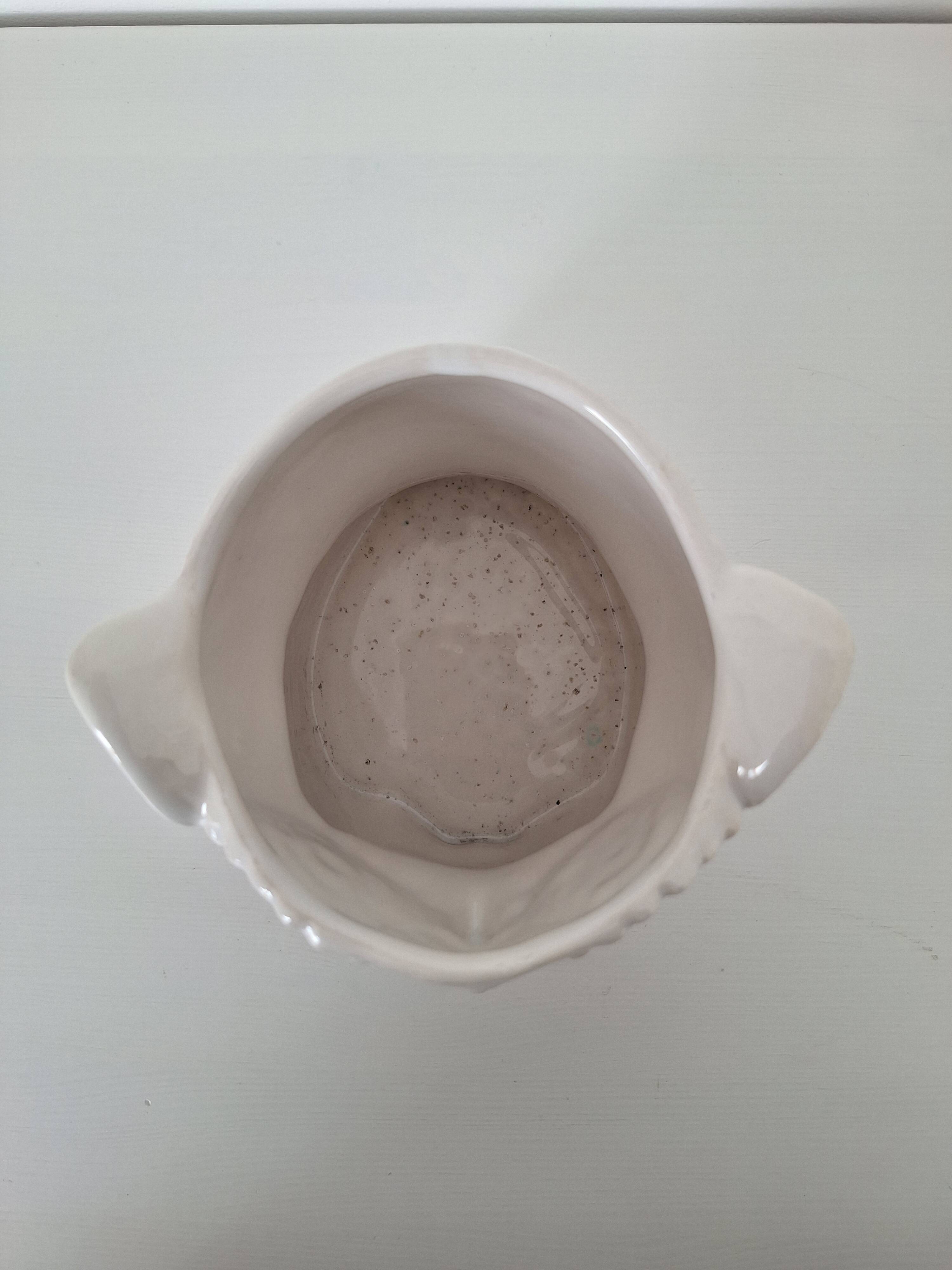 Vase / White owl planter