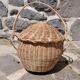 Round wicker basket with lid
