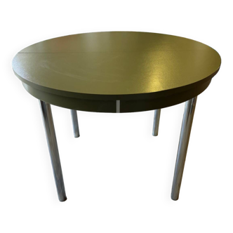 Vintage round formica table