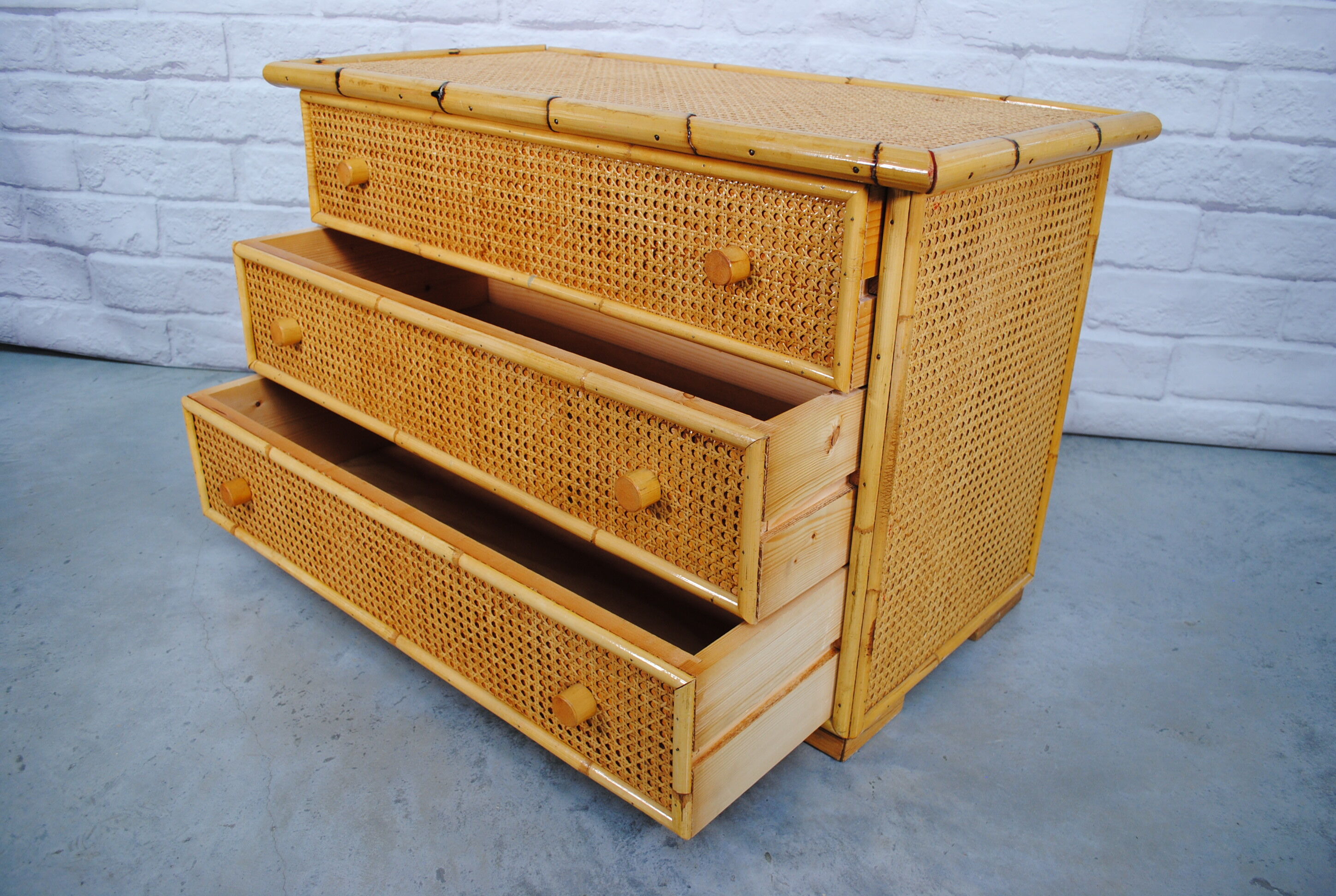 Chest of drawers bamboo and cannage, 1970s