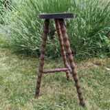 tripod stool