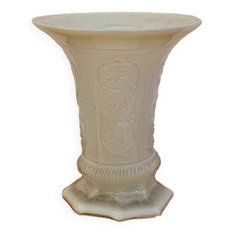 Vase en opaline blanc vintage