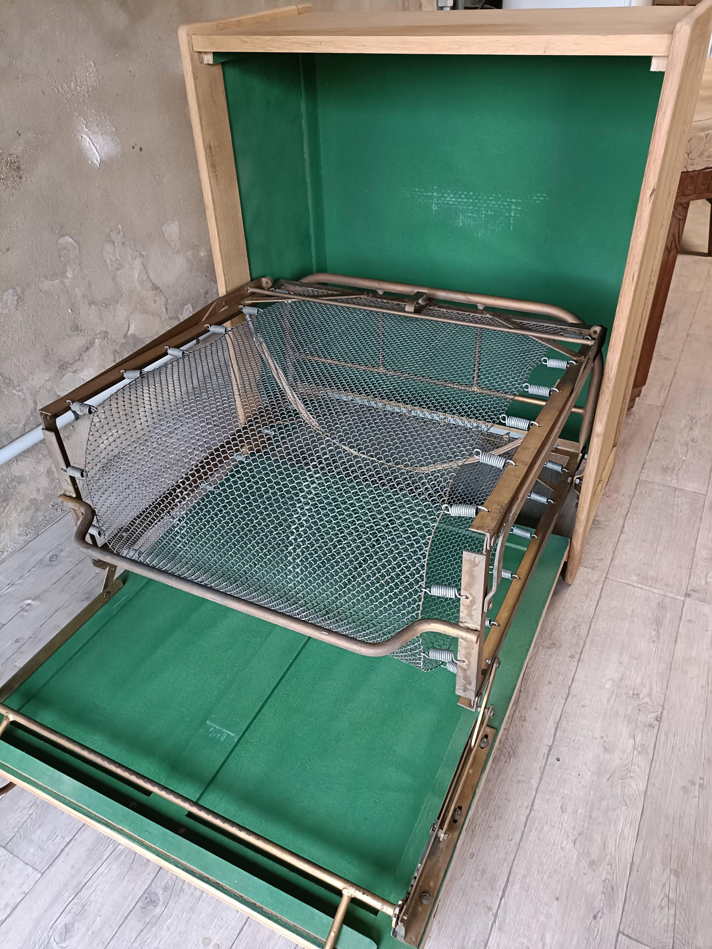 Renovated foldable bed