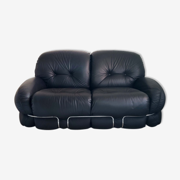 Okay black leather sofa chair by Adriano Piazzesi | Italian Space Age | 1970s