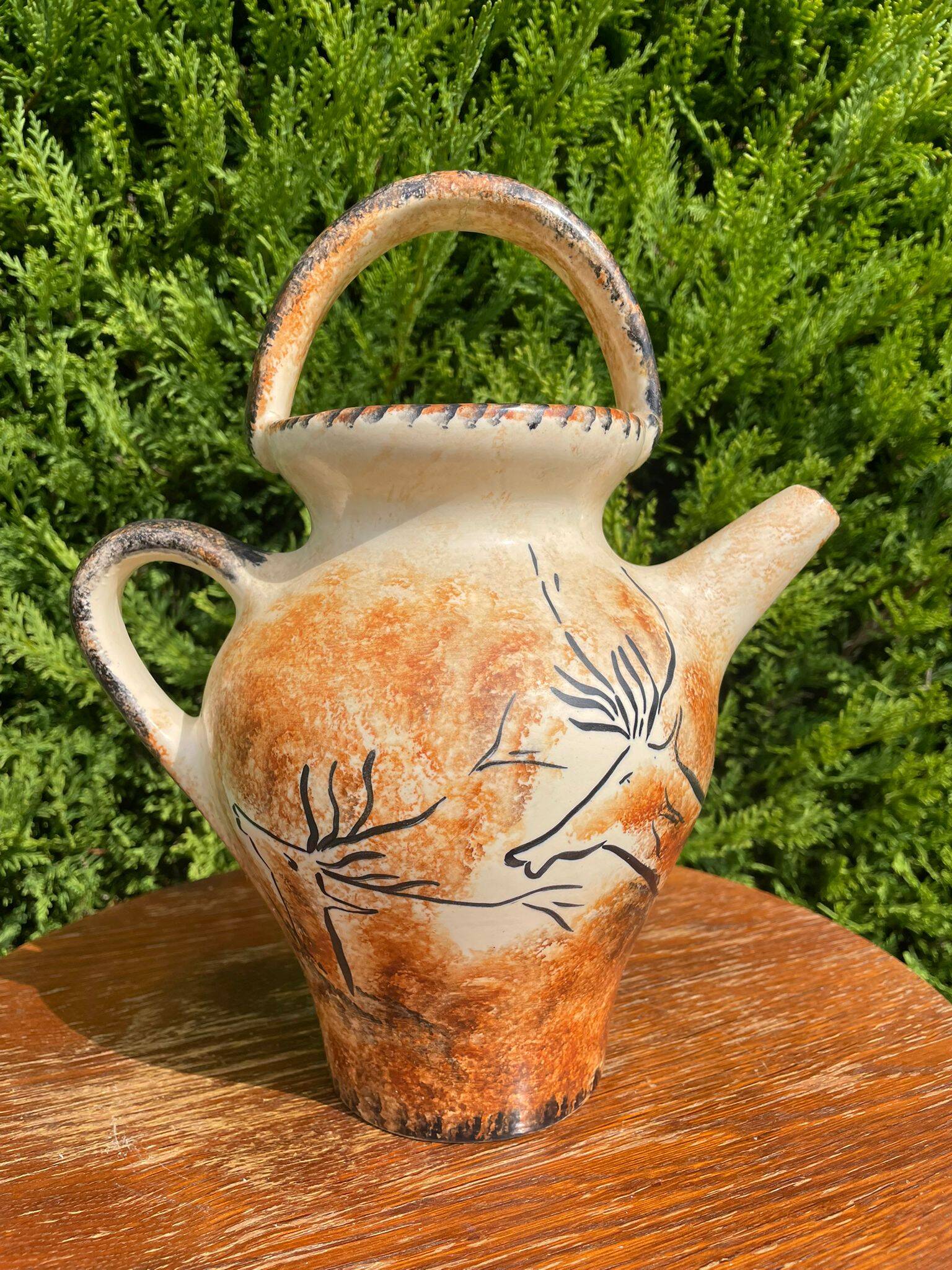Lascaux prehistoric decorative pottery by Bruno Dose