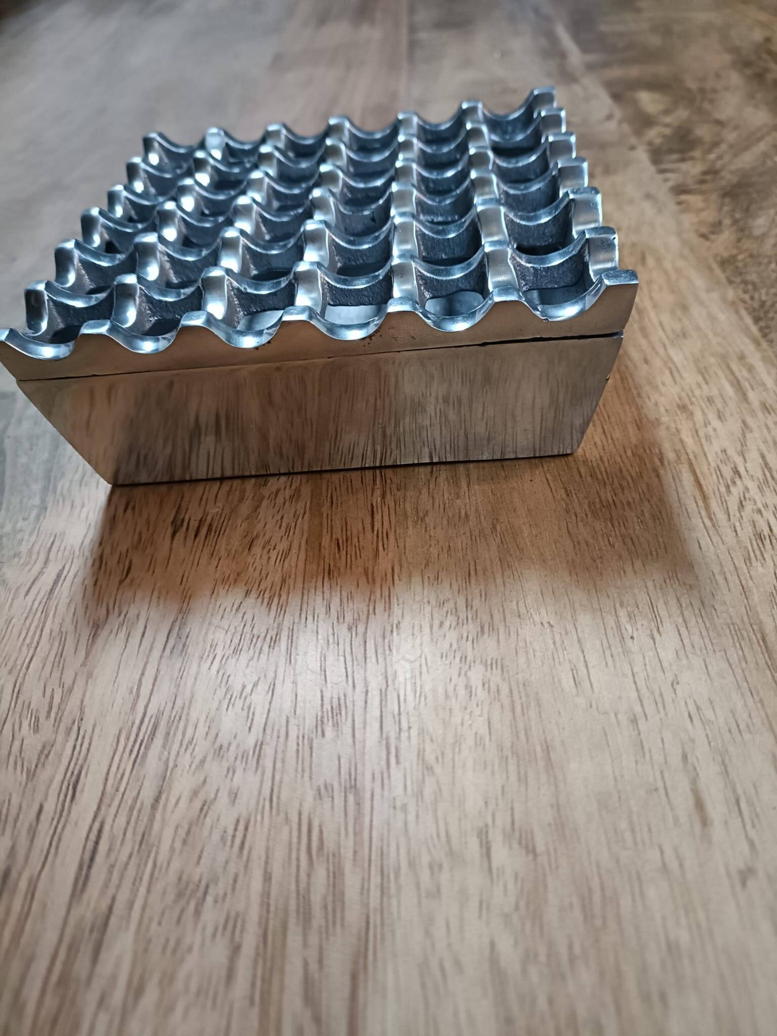 Cendrier en aluminium