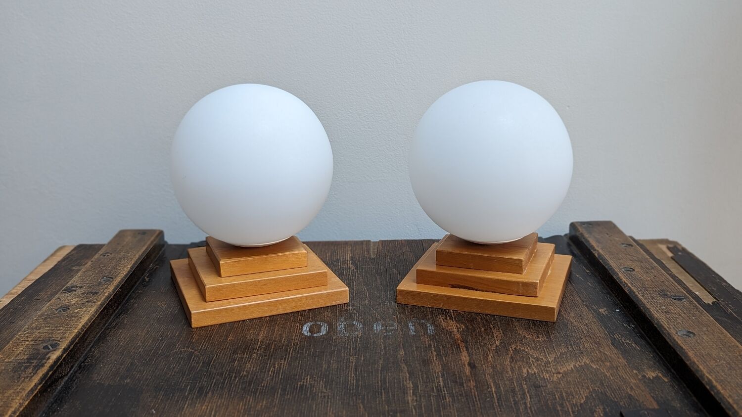 Paire de lampes géométrique/bois/vintage