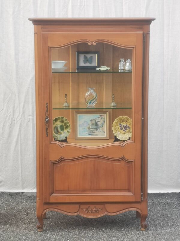 Vitrine vintage de style louis xv