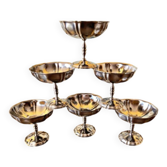 Vintage stainless steel ice cream cups from the 70s-80s, flower-shaped.