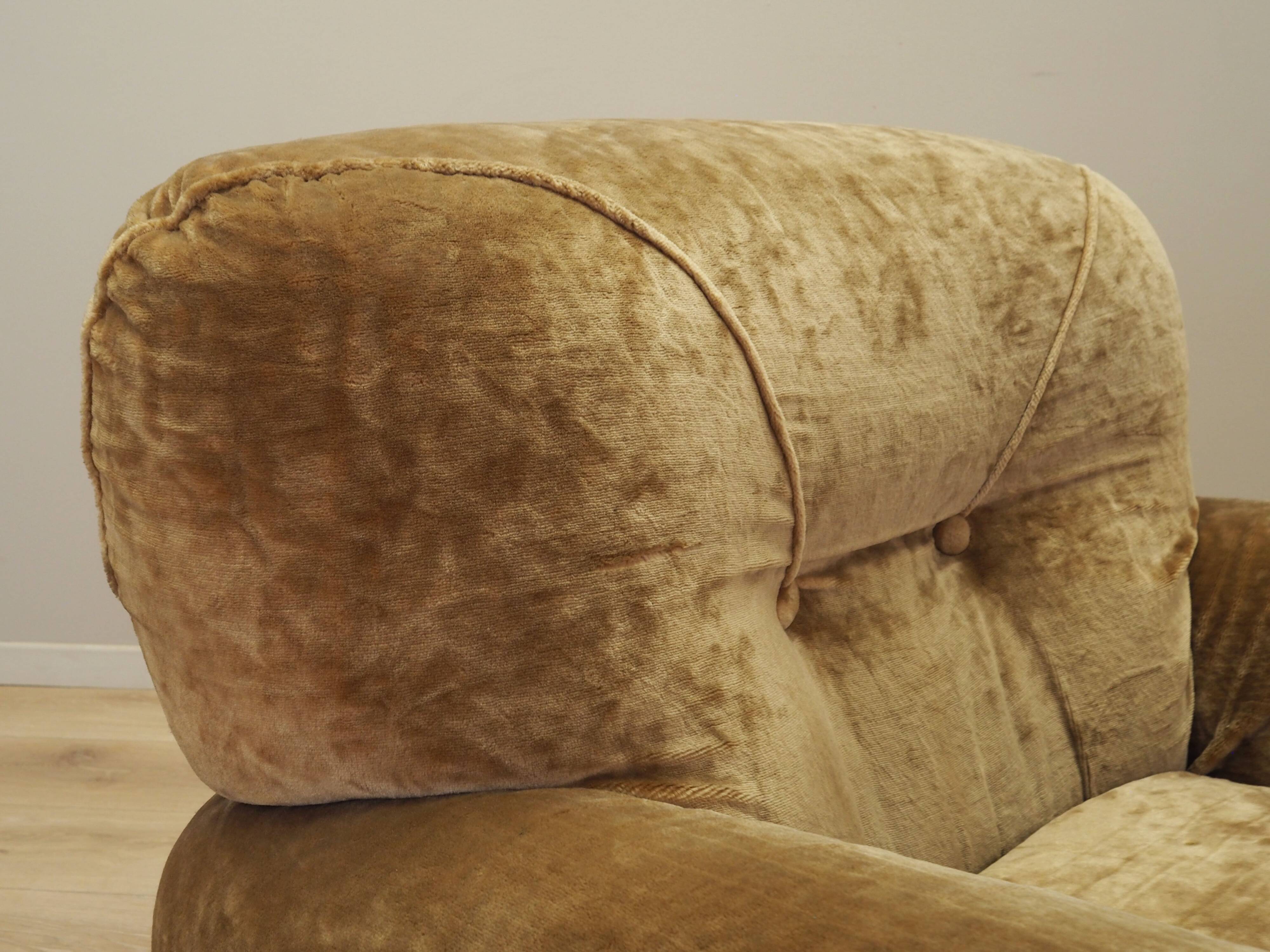 Velour armchair, Italian design, 1970s, production: Italy