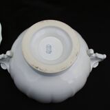 Tureen in white Gien earthenware Louis XV model