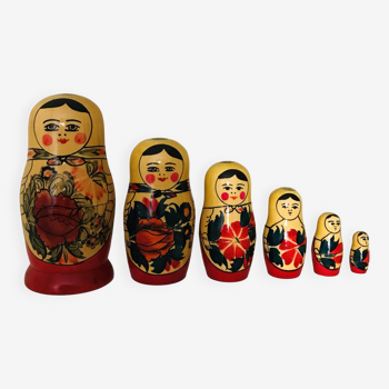 Poupées Russes Matriochka traditionnelles vintage série de 6