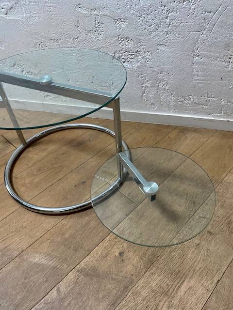Glass coffee table with 2 swivel tops