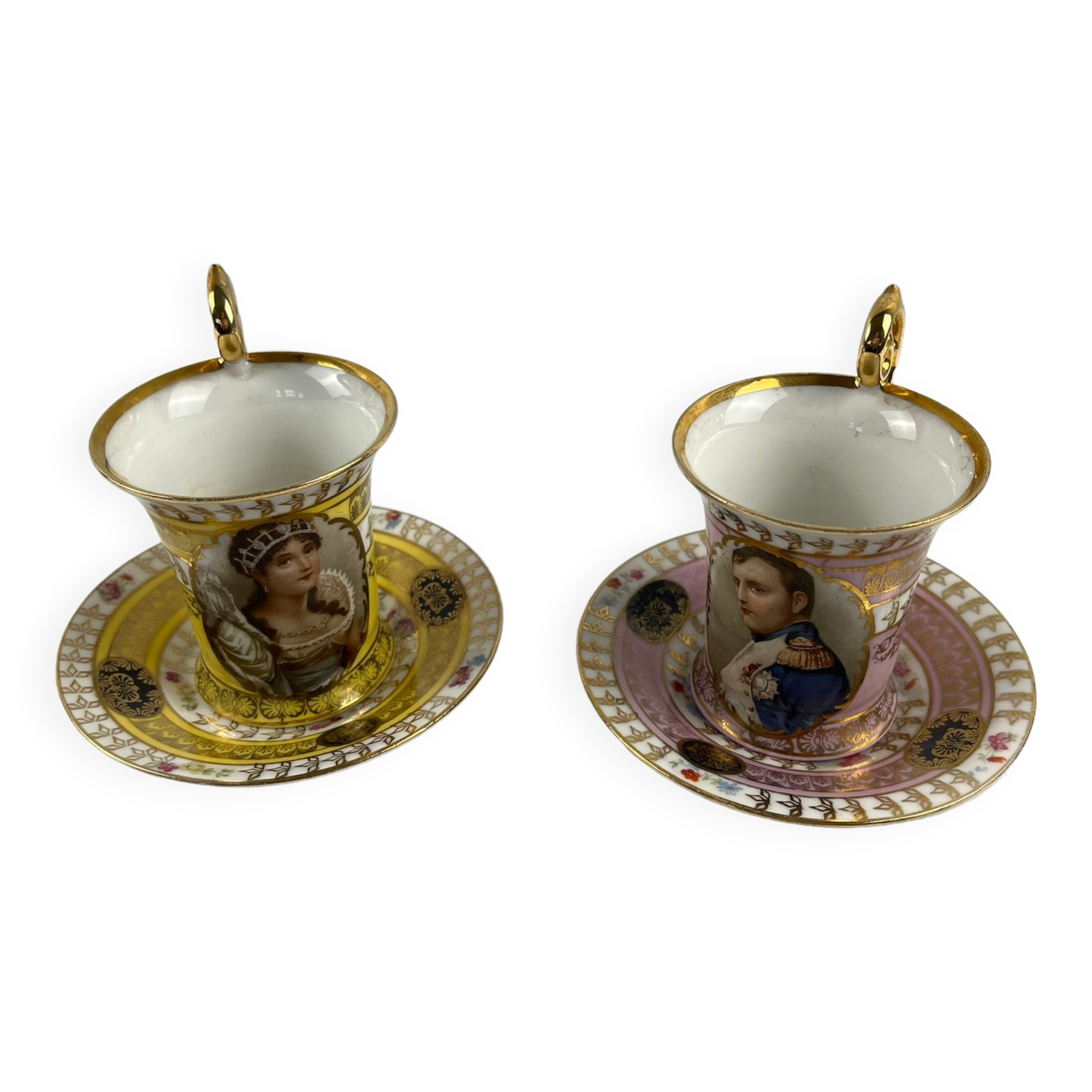 Tasses à café Napoléon en porcelaine début XXème