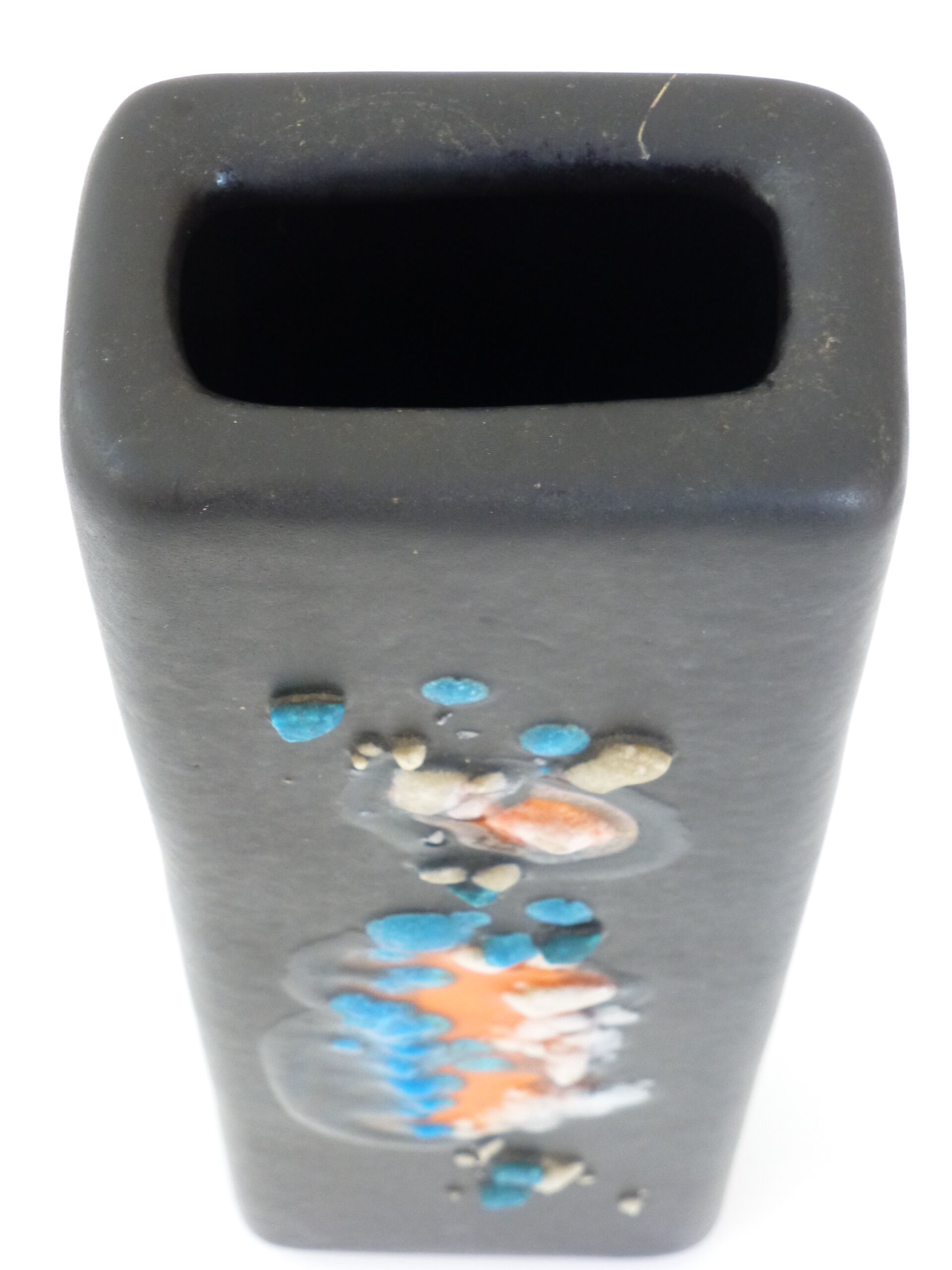 Denise Orlando: Black ceramic vase & 1950 vintage melted glass