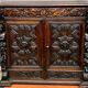 Commode de style Renaissance.