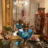 Lampe à pétrole ancienne en laiton et verre